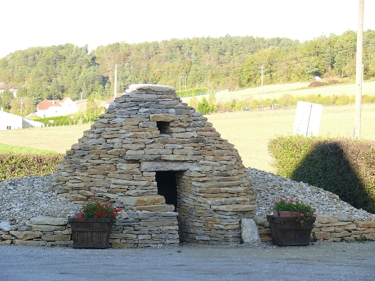 A stone cadole at Les Riceys in the Côte des Bar